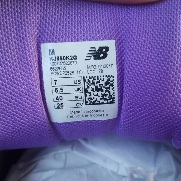 New Balance - Picture 4 of 5